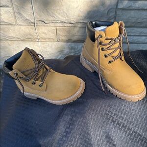 Steve Madden Tan Kids Boots